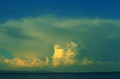 CUMULONIMBUS  CAPILLATUS