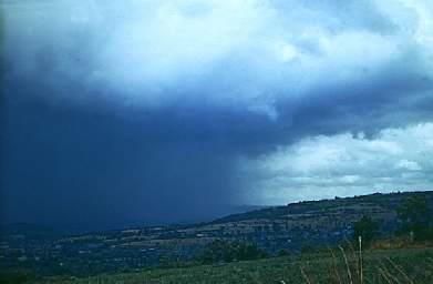 CUMULONIMBUS  PRAECIPITATIO